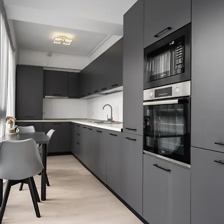 Luxury At Apartment *