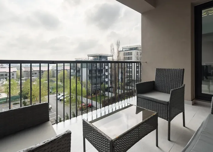 Luxury At Bucureşti